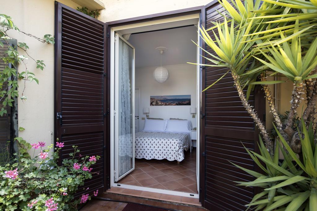 Terrazza Duomo Bed & Breakfast Napoli Dış mekan fotoğraf